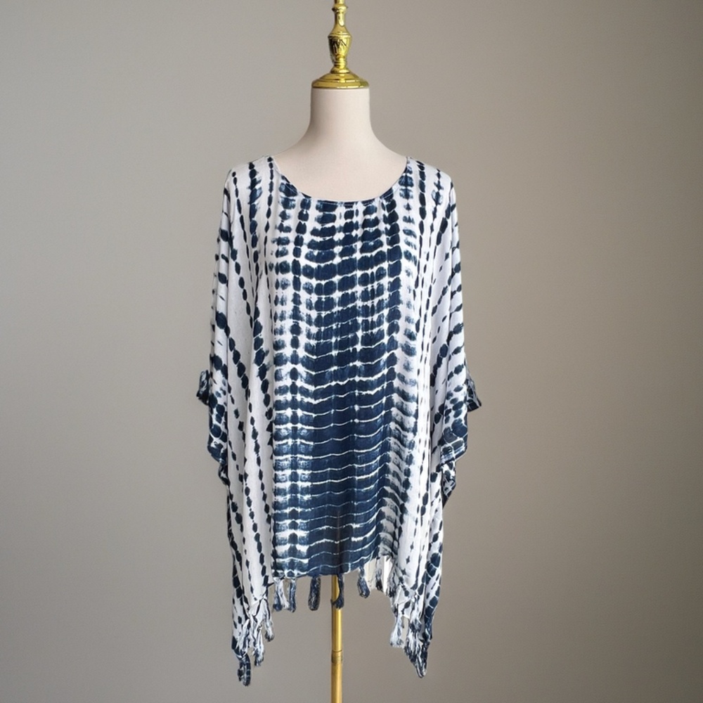 0098/ White and Navy  Blue Tie Dye  Poncho with fringed, Short Kaftan
